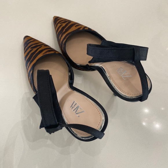 Zara, tiger print, ankle strapped pumps - Picture 2 of 6